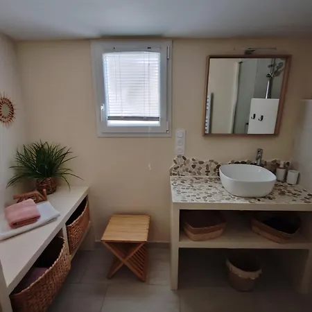 Au Cabanon